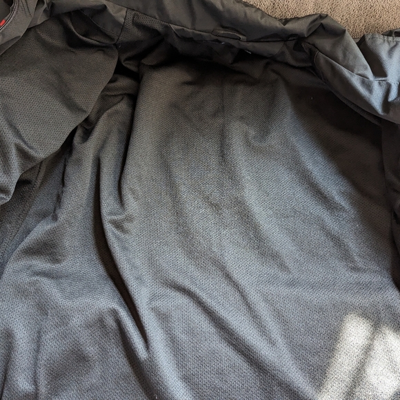 Tommy Hilfiger Red Black Zip Up soft shell windbreaker - Picture 4 of 5